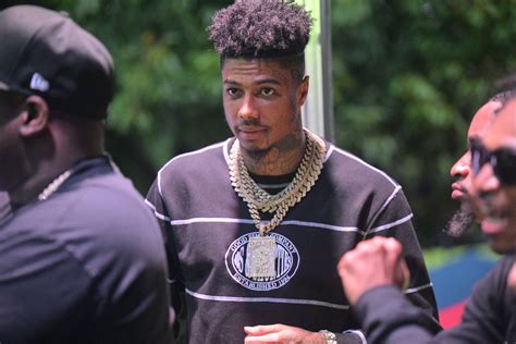 PHOTO: Blueface Mugshot Reveals Dramatic。